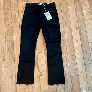 Everlane High Rise Kick Crop Jean — black; size 24